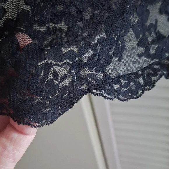 Elegant Black Vintage Nightgown By Jenelle of California - Picture 3 of 10